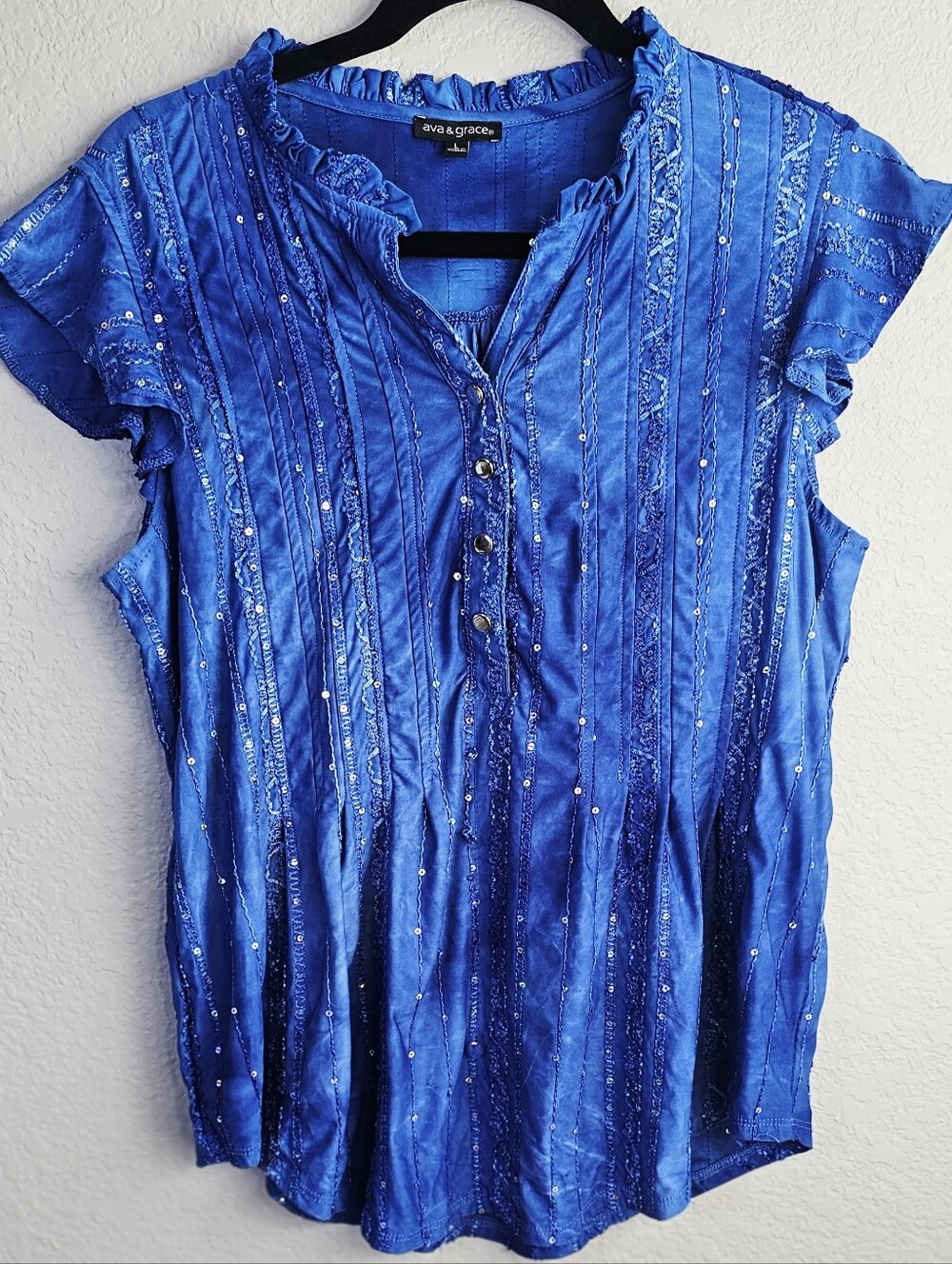 Ava & Grace Blue Sequin Stripe Blouse Women's Large Ruffle Neck Short Sleeve Top